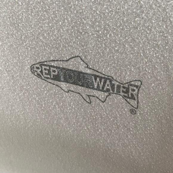 Rep Your Water Ultralight Sun Hoody - Picture 4 of 6